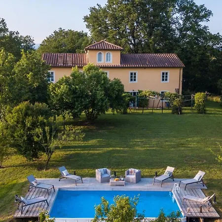 Drago, Authentic Private Pool