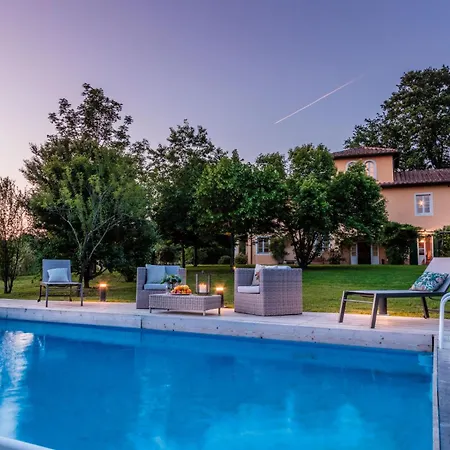Drago, Authentic Private Pool Villa