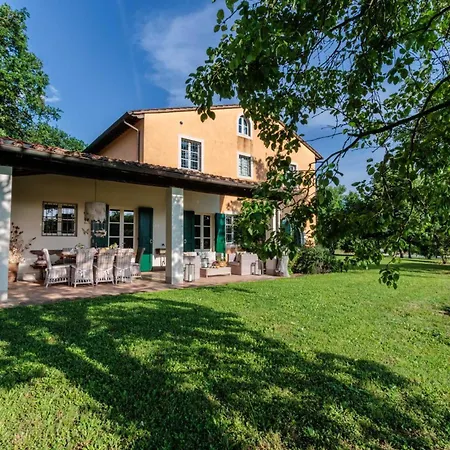 Drago, Authentic Private Pool Villa