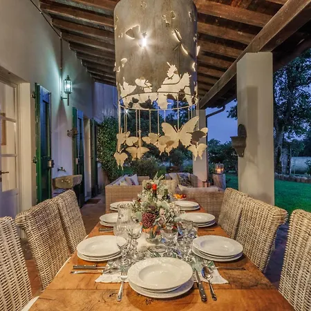Drago, Authentic Private Pool Villa Orentano