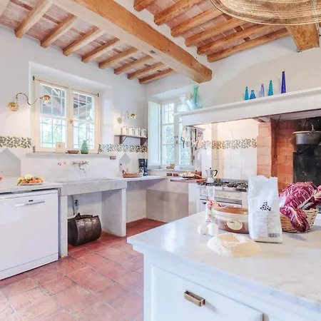 Villa Drago, Authentic Private Pool Orentano