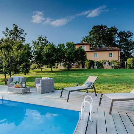 Drago, Authentic Private Pool Villa Orentano