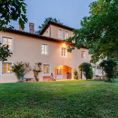 Drago, Authentic Private Pool Villa Orentano
